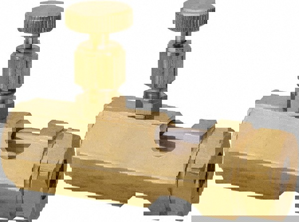 1/8 Outlet Thread, 1/8 Inlet Thread, Brass, Straight Valve, Oil Reservoir Needle Valve